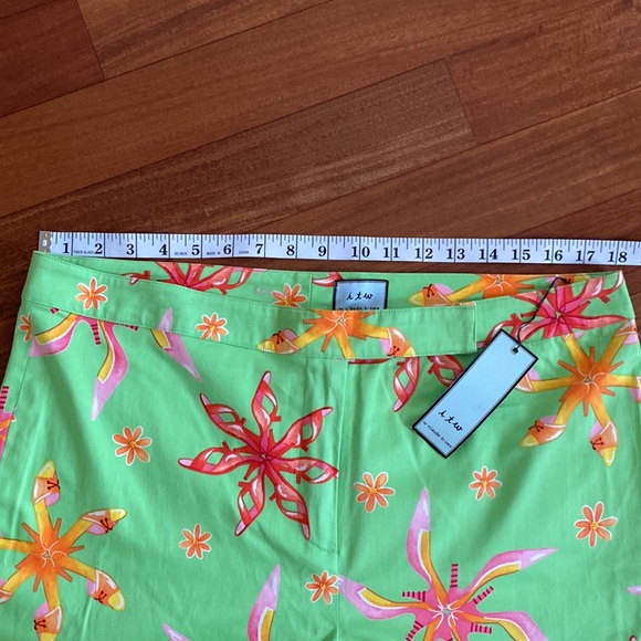 ITW by Claude Brown Colorful Green & Pink Women’s Capris - Size 16 - Picture 7 of 14